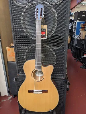 Acoustic guitar Angel Lopez Professional Quality Hybrid Acoustic/Electric Classical Guitar - Cordoba Killer!